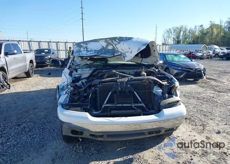 2002 GMC Sierra 1500 Sle из США, поврежденный, VIN 2GTEK19T121283082